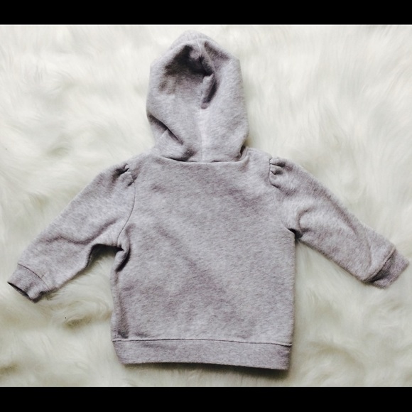 🌪Baby Girls Gray Sweater hoodie🌪 - Picture 2 of 3